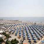 瑞登特旅馆 3*